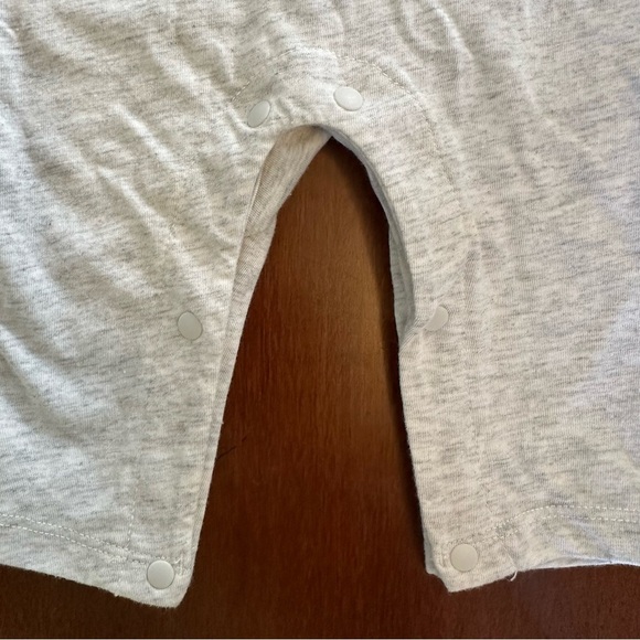 🌟3/$20🌟 Long Sleeve Nike baby Romper. Size 3M. - Picture 3 of 5